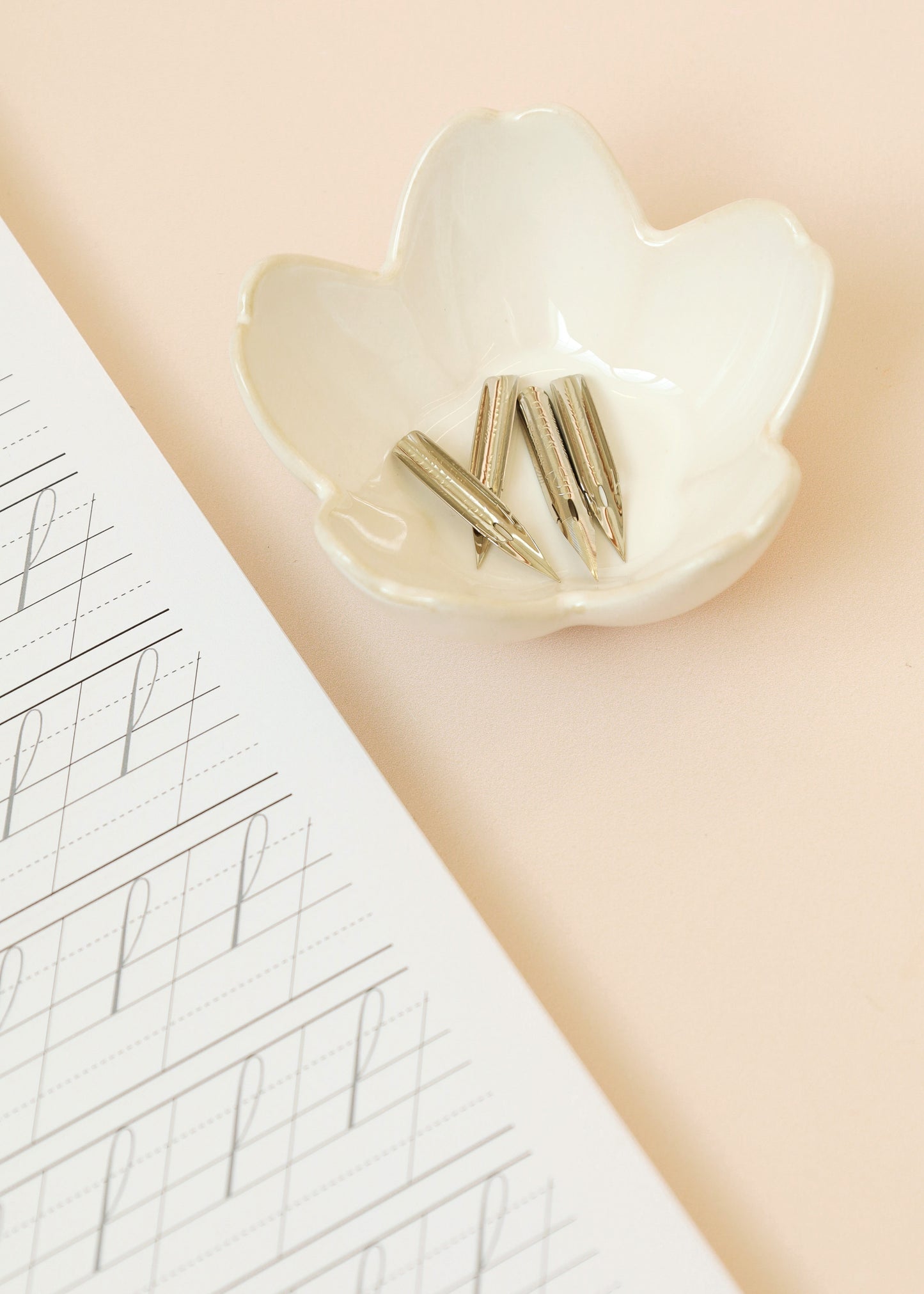 Ceramic Flower Nib Dish